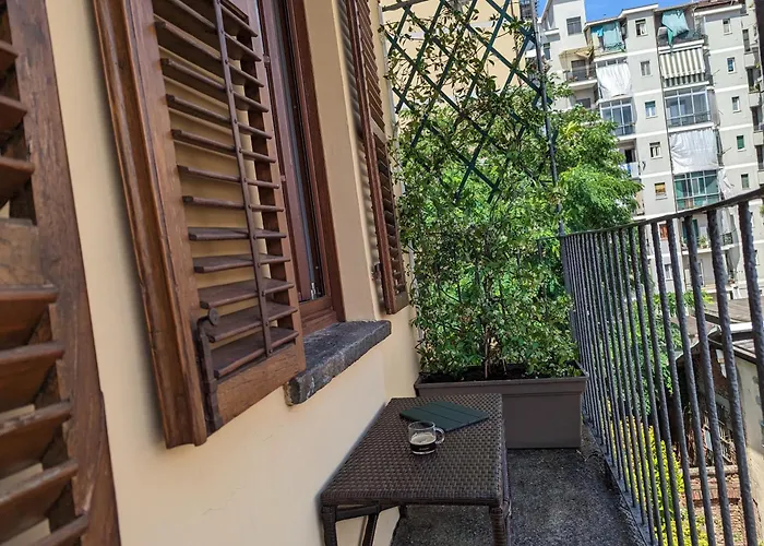Borgo Dora House